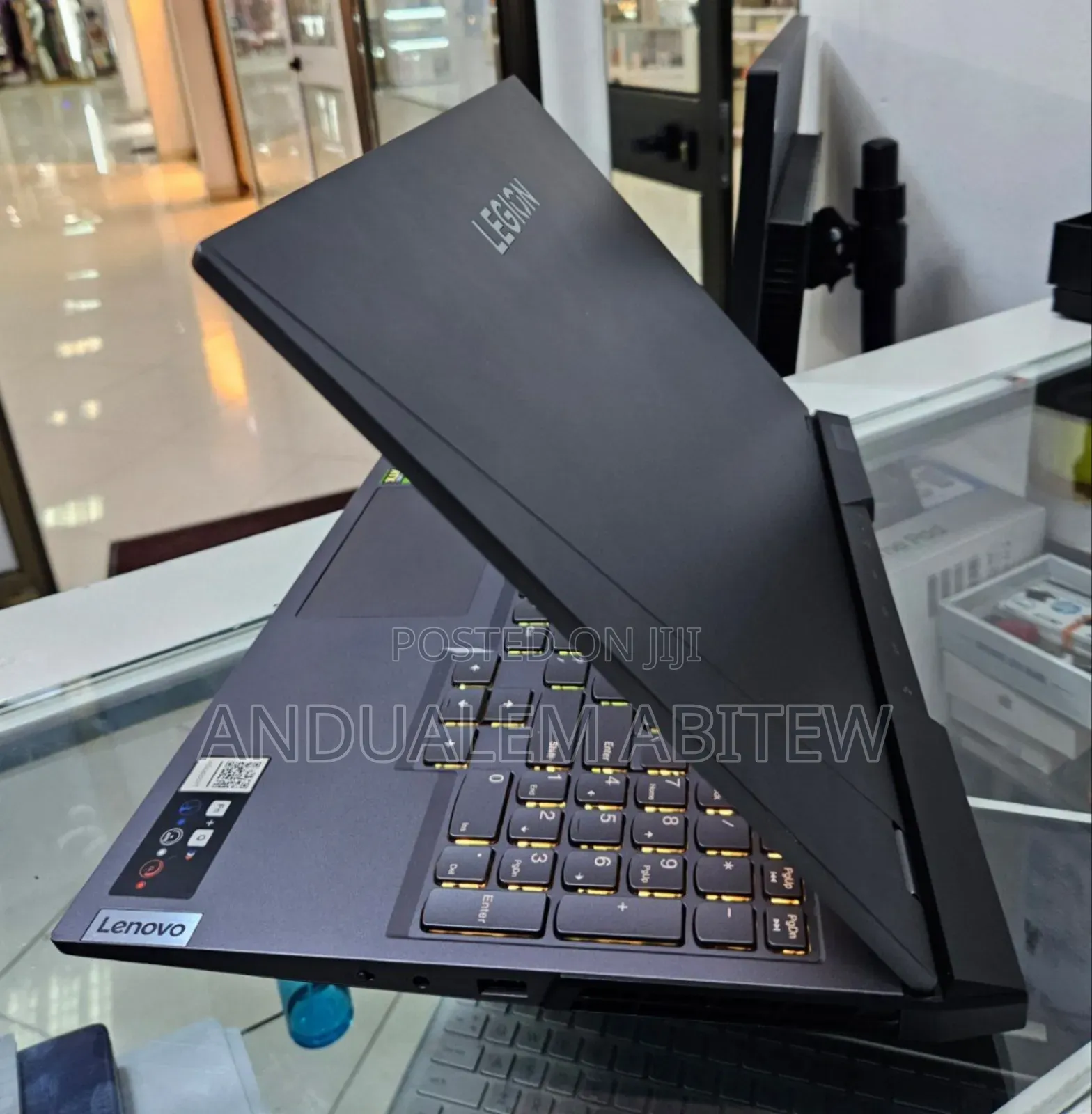 New Laptop Lenovo Legion 5 16GB AMD Ryzen 7 SSD 512GB