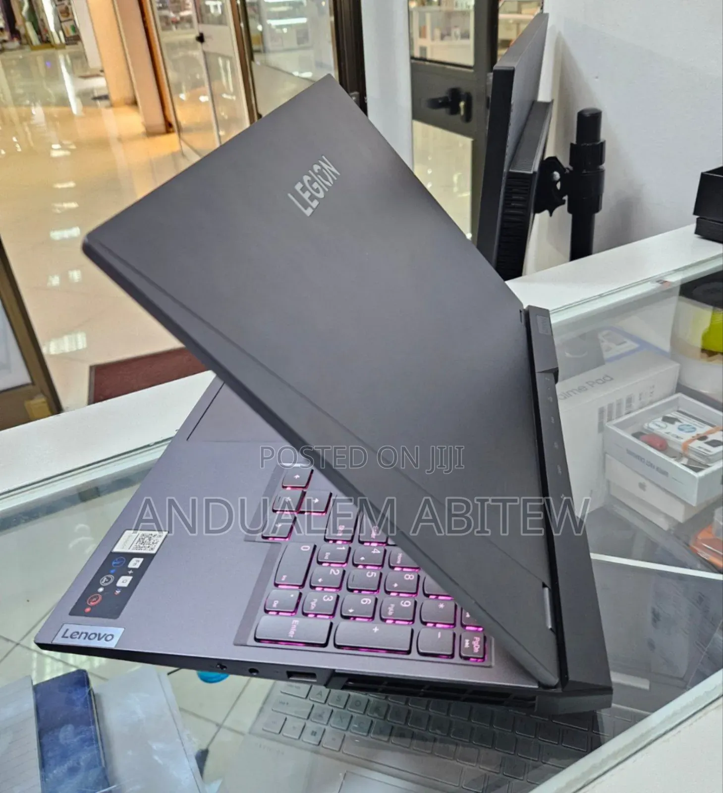 New Laptop Lenovo Legion 5 16GB AMD Ryzen 7 SSD 512GB