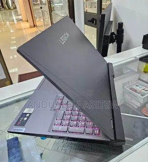 New Laptop Lenovo Legion 5 16GB AMD Ryzen 7 SSD 512GB