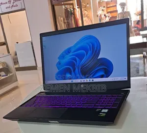 New Laptop HP Pavilion 15 8GB Intel Core I5 HDD+SSD 1.5T