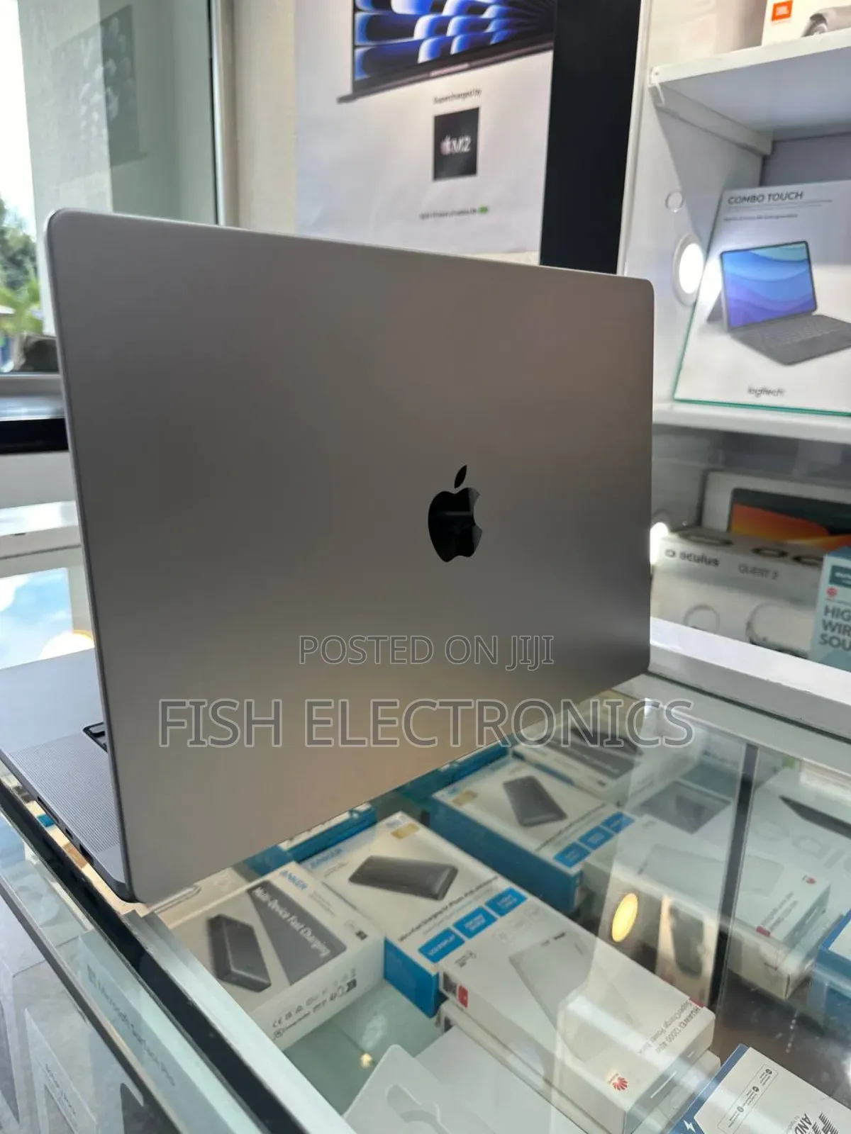 Laptop Apple MacBook Pro 2021 M1 32GB Apple M1 Max SSD 1T