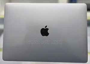 New Laptop Apple MacBook Pro 2020 M1 8GB Apple M1 Pro SSD 256GB