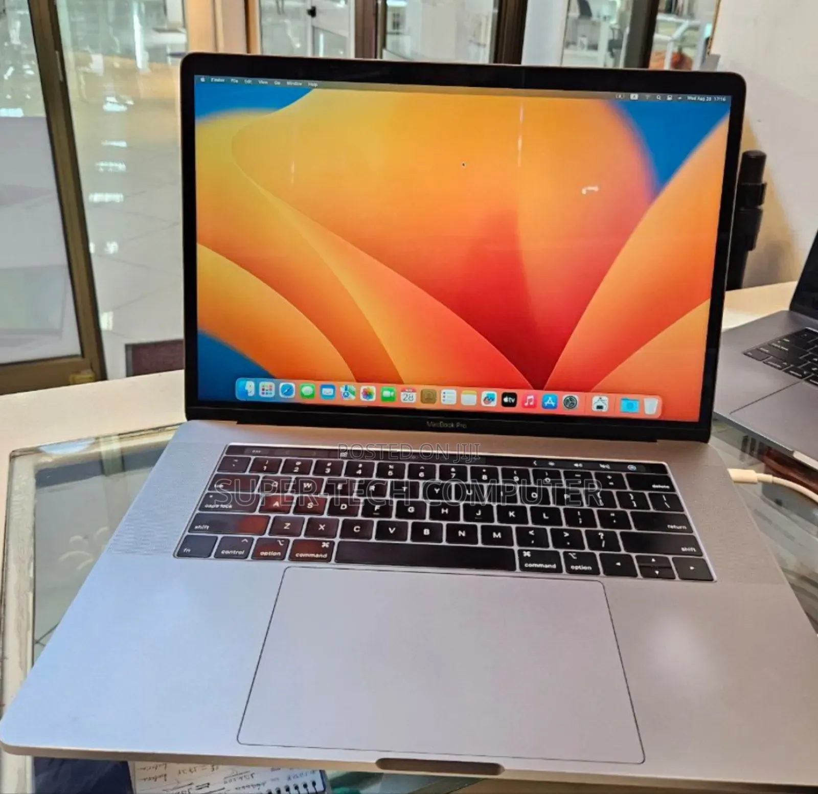 New Laptop Apple MacBook Pro 2019 16GB Intel Core I9 SSD 1T