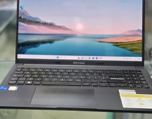 Photo - New Laptop Asus Vivobook 16 16GB Intel Core I5 SSD 512GB