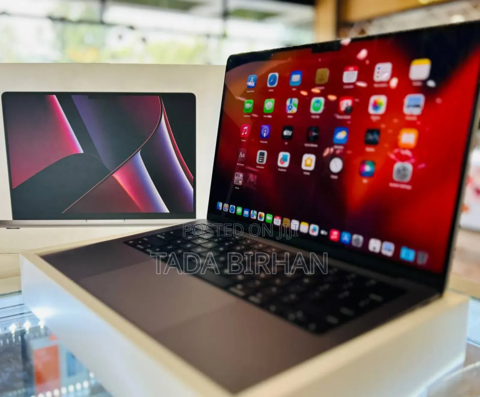 New Laptop Apple MacBook Pro 2023 M2 12GB Apple M2 SSD 512GB