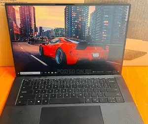 New Laptop Dell Precision 15 3520 16GB Intel Core I7 SSD 512GB