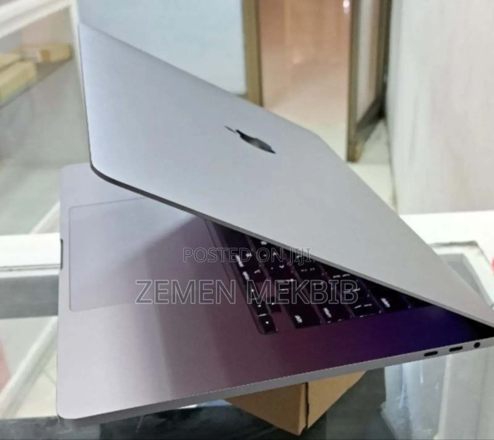 New Laptop Apple MacBook Pro 2019 16GB Intel Core I9 SSD 1T