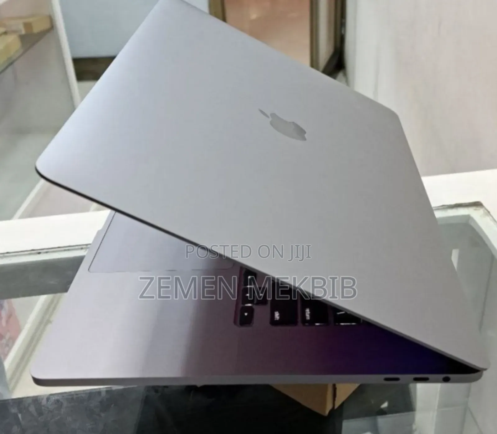 New Laptop Apple MacBook Pro 2019 16GB Intel Core I9 SSD 1T