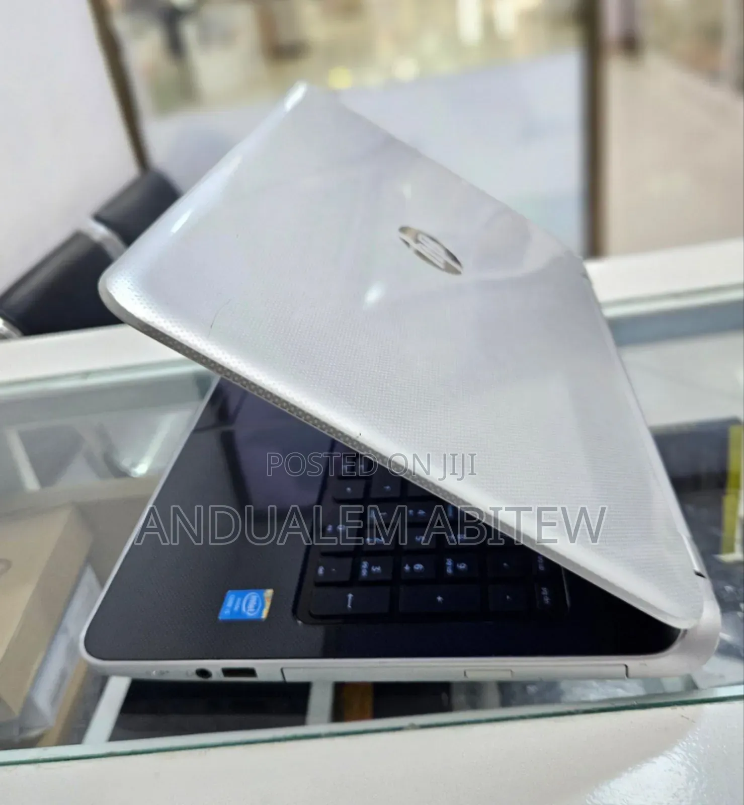 New Laptop HP Pavilion 15 8GB Intel Core I5 HDD 1T