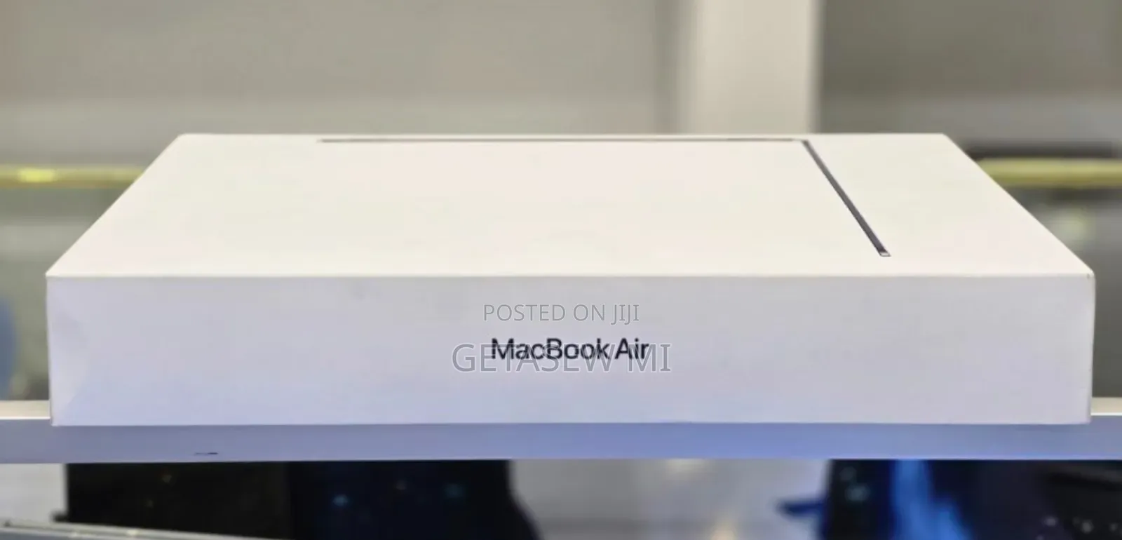 New Apple MacBook Air 2024 M3 15-Inch 8GB Apple M3 Pro SSD 512GB