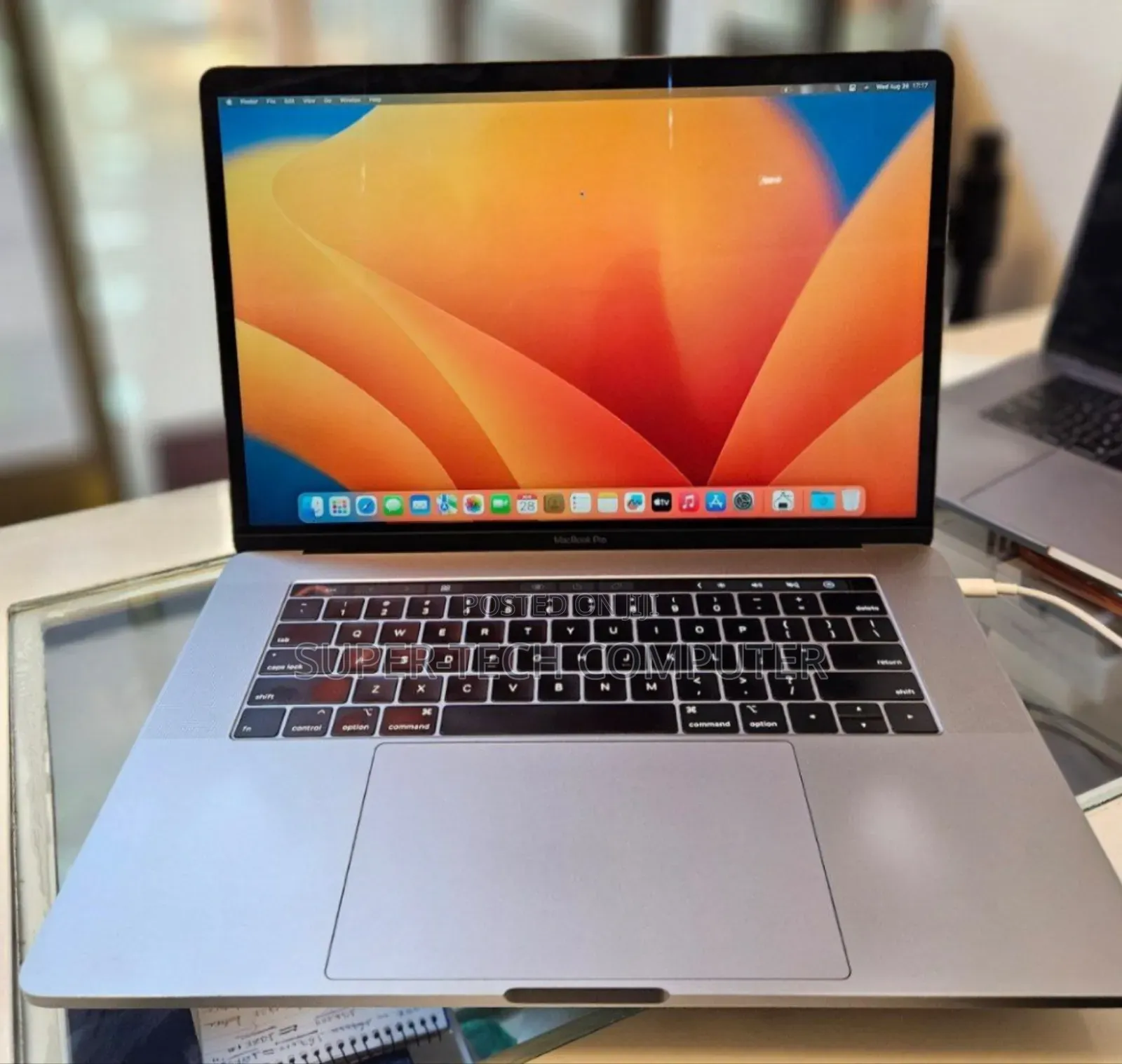 New Laptop Apple MacBook Pro 2018 32GB Intel Core I9 SSD 1T