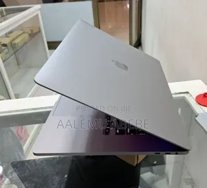 New Laptop Apple MacBook Pro 2019 16GB Intel Core I9 SSD 1T