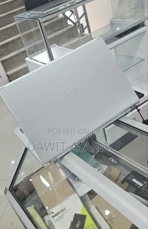 New Laptop Acer Aspire 3 8GB AMD Ryzen 3 SSD 256GB