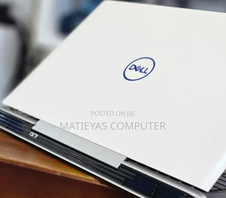 New Laptop Dell Inspiron 15 7580 8GB Intel Core I5 HDD+SSD 1.5T