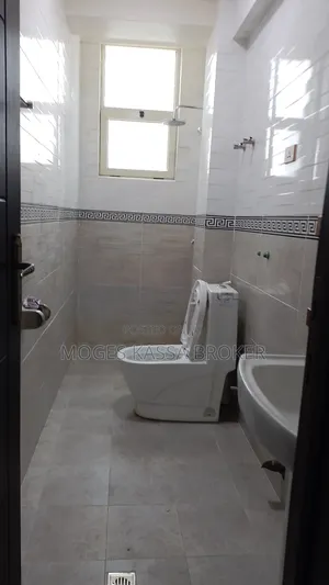 2bdrm Apartment in አስቸኳይ የሚሸጥ ፊጋ ኖህ እሪል, Yeka for sale