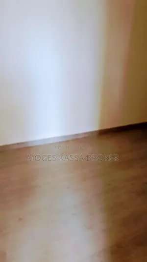 2bdrm Apartment in አስቸኳይ የሚሸጥ ፊጋ ኖህ እሪል, Yeka for sale