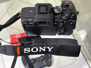 Photo - Sony Alpha 7 Mark 4