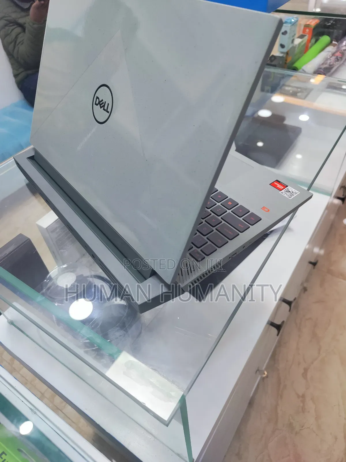 New Laptop Dell G16 7630 32GB AMD Ryzen 7 SSD 512GB