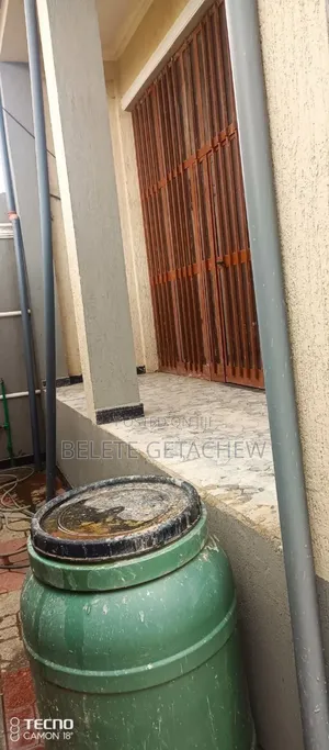 3bdrm Villa in Ayat Meri Villa, Bole for sale