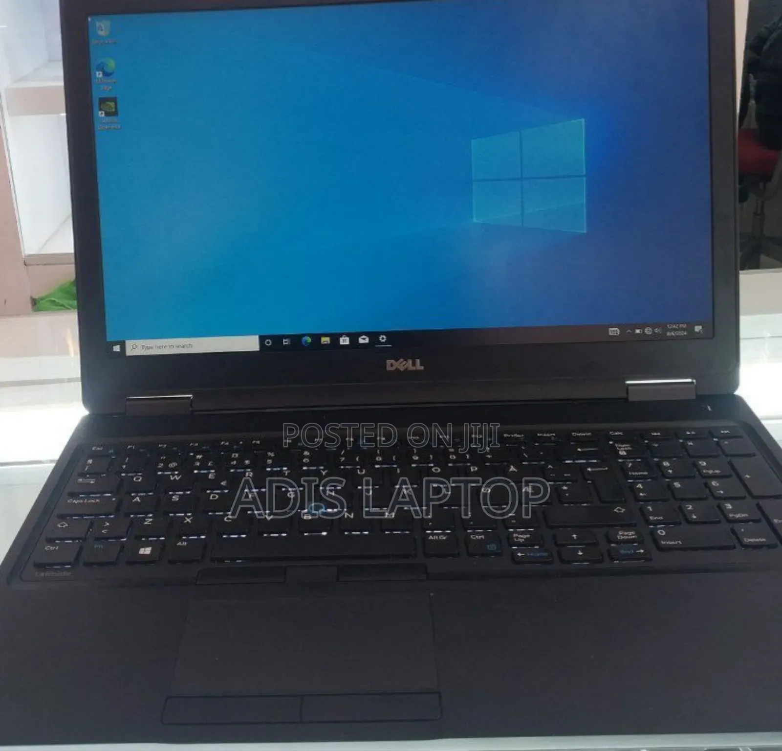 New Laptop Dell Latitude 5580 8GB Intel Core I5 SSD 256GB