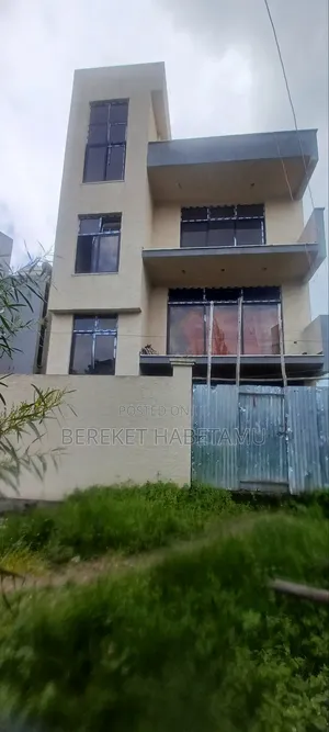 6bdrm House in አዲስ አበባ, Nifas Silk-Lafto for sale