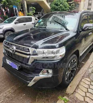 Photo - Toyota Land Cruiser 4.5 V8 GXR 2021 Black