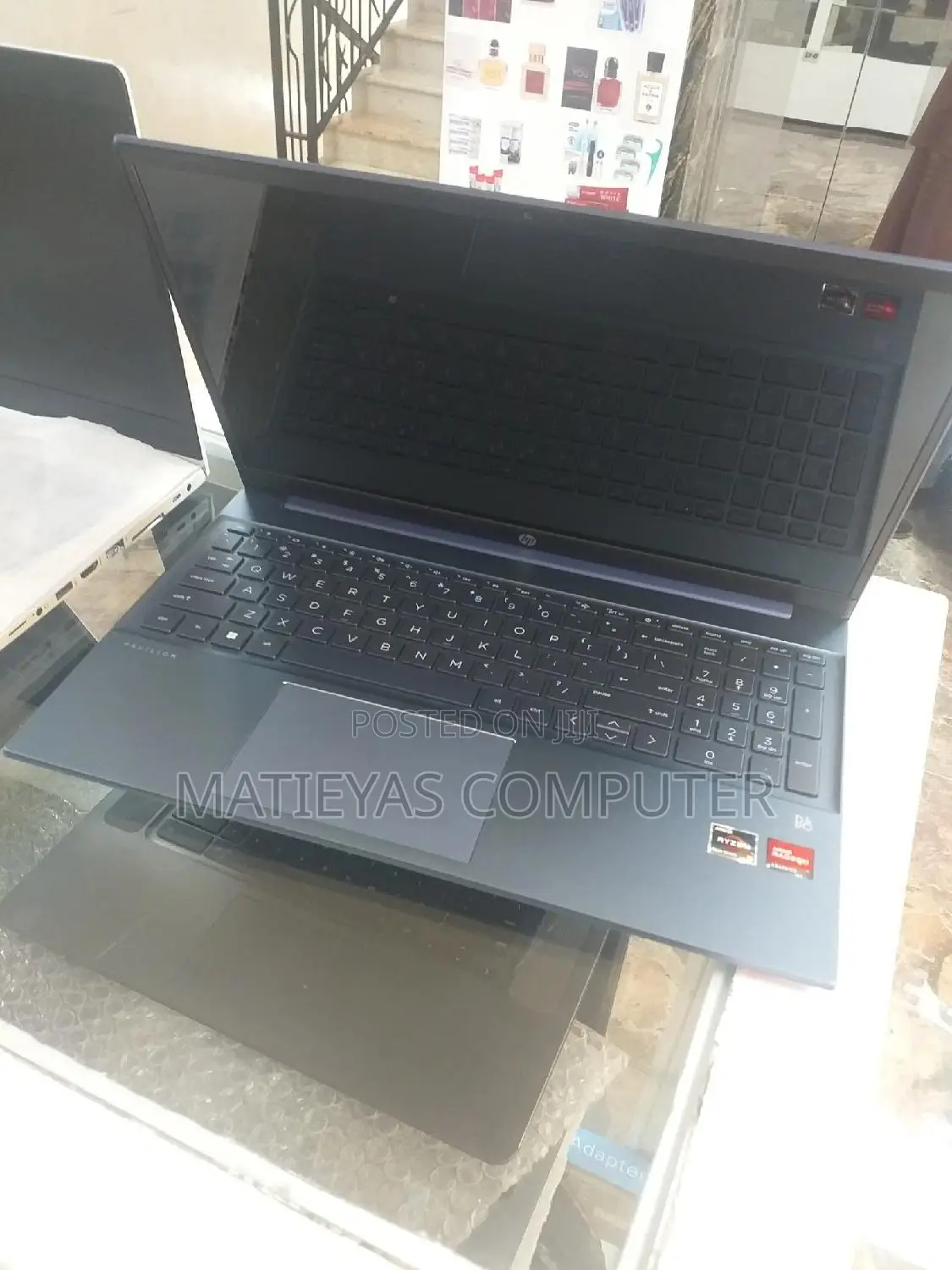 New Laptop HP Pavilion 15 8GB AMD Ryzen 5 SSD 512GB