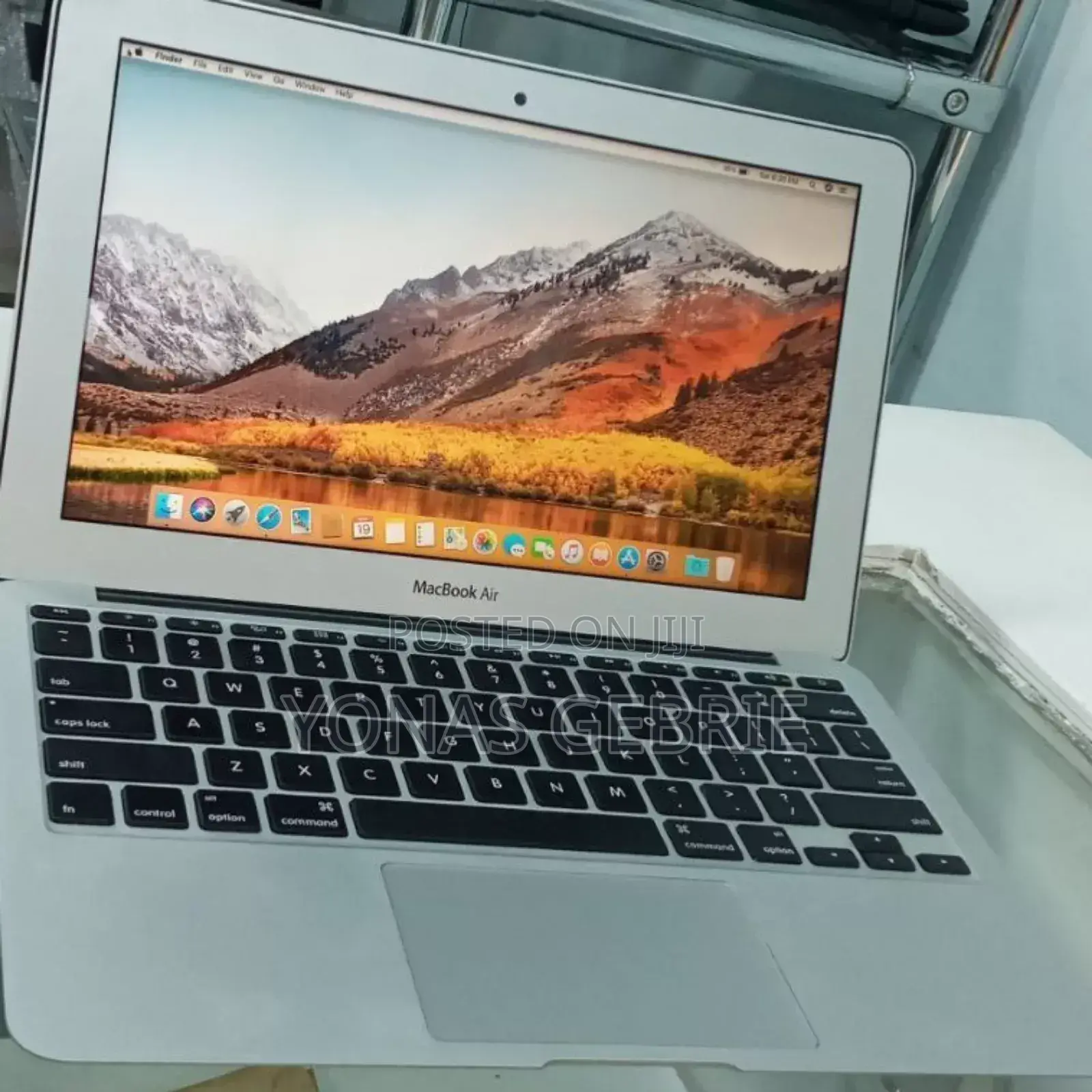 New Laptop Apple MacBook Air 2014 4GB Intel Core I7 SSD 128GB