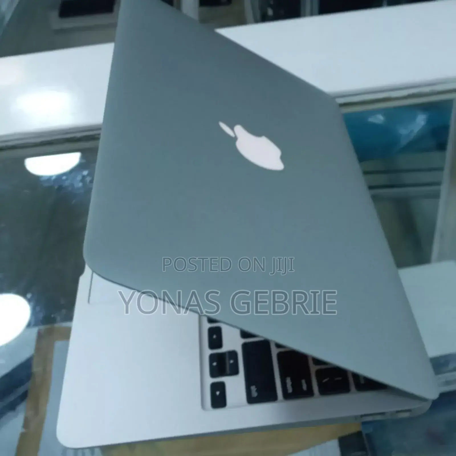 New Laptop Apple MacBook Air 2014 4GB Intel Core I7 SSD 128GB