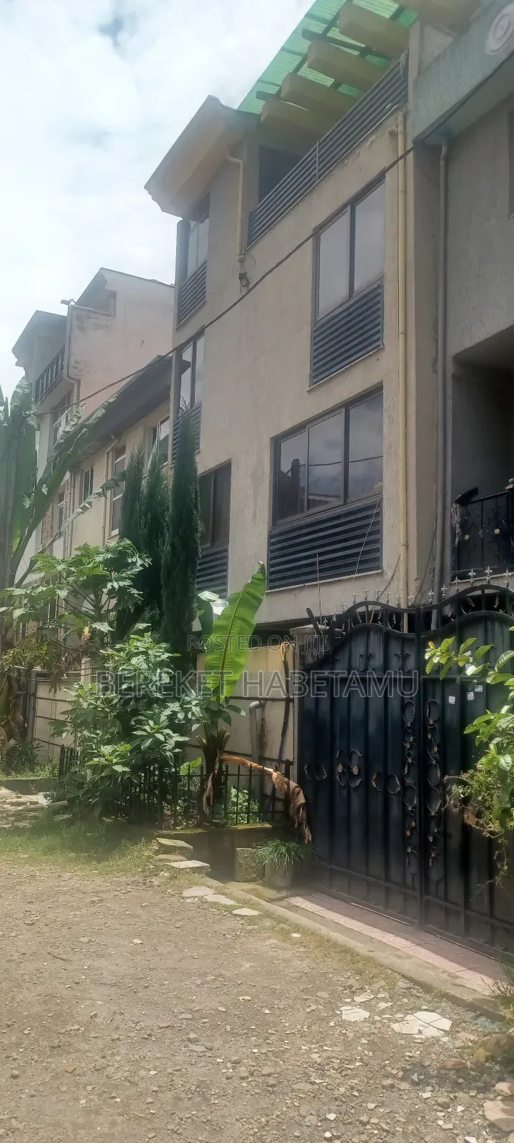 Furnished 6bdrm House in አዲስ አበባ, Nifas Silk-Lafto for sale