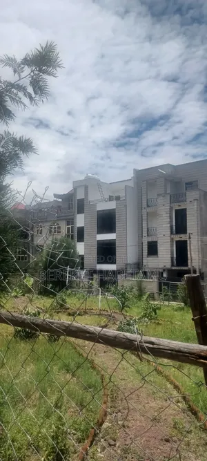 Furnished 6bdrm House in አዲስ አበባ, Nifas Silk-Lafto for sale