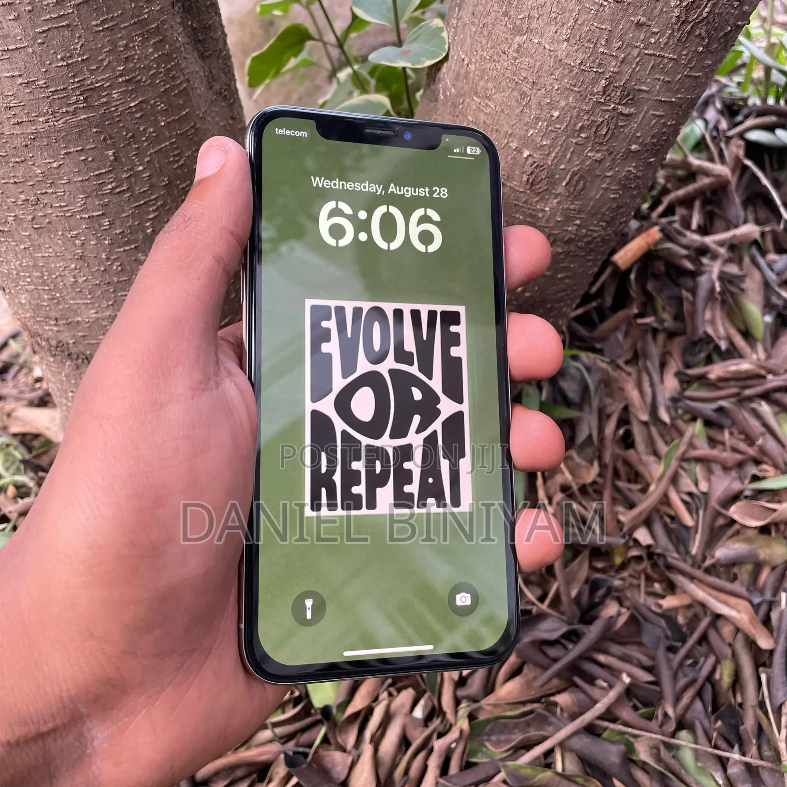 Apple iPhone X 64 GB White