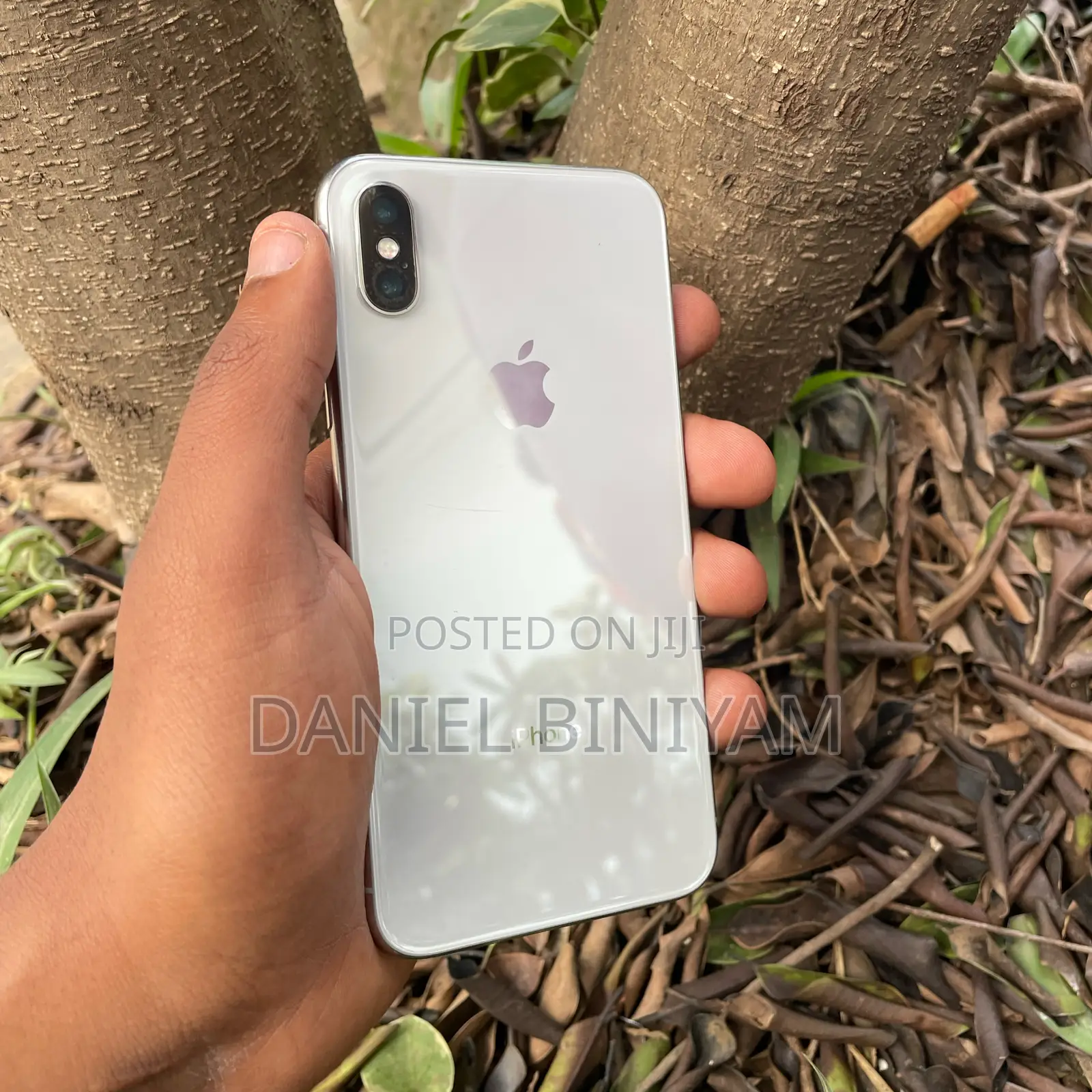 Apple iPhone X 64 GB White