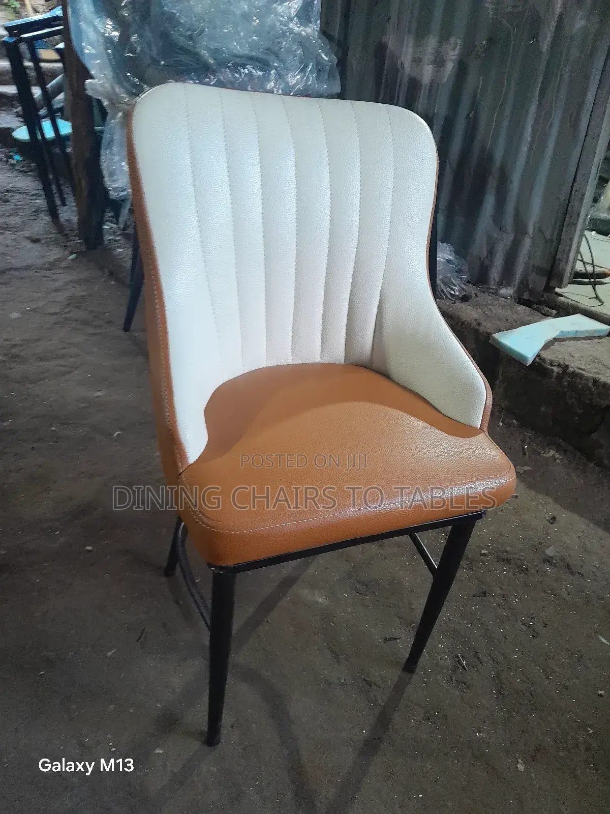 የሆቴል የካፌ የሥጋ ቤት የባር ወምበርና ጠረጼዛ