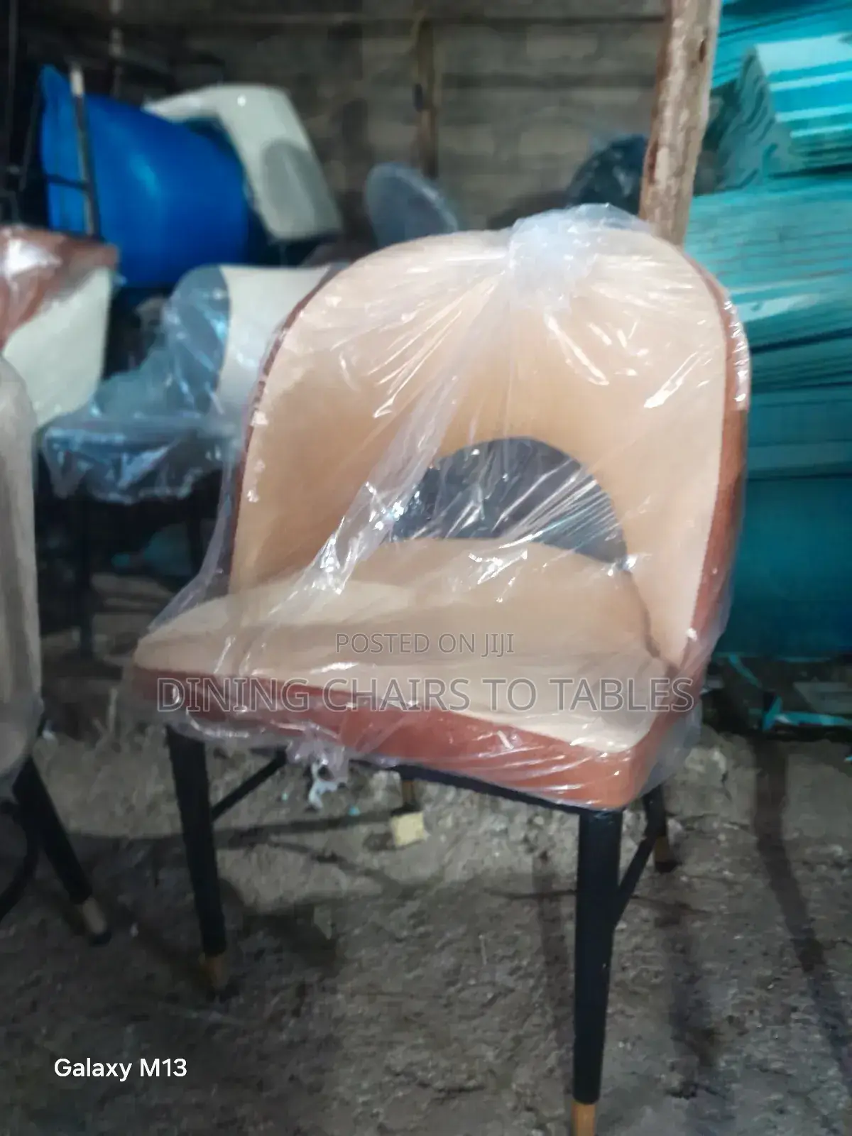 የሆቴል የካፌ የሥጋ ቤት የባር ወምበርና ጠረጼዛ