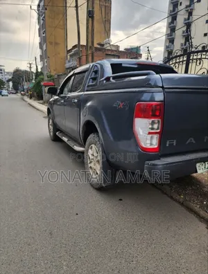 Ford Ranger 2016 Blue