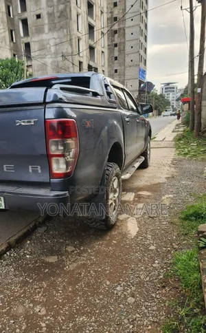 Ford Ranger 2016 Blue