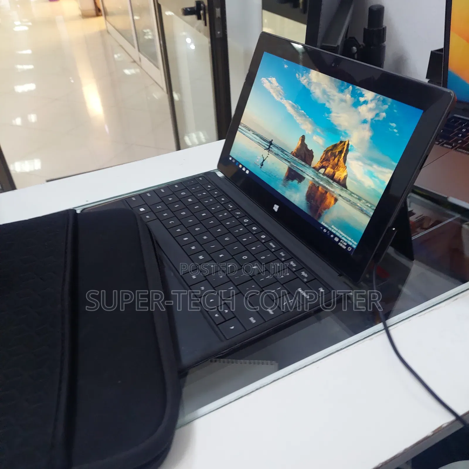 New Laptop Microsoft Surface 2GB Intel Core 2 Quad SSD 32GB