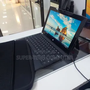 New Laptop Microsoft Surface 2GB Intel Core 2 Quad SSD 32GB