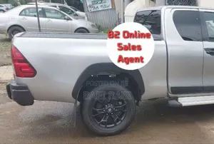 Toyota Hilux 2020 Silver