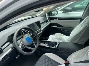 New Volkswagen ID.6 2023 White