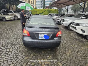 Toyota Yaris 2008 Gray