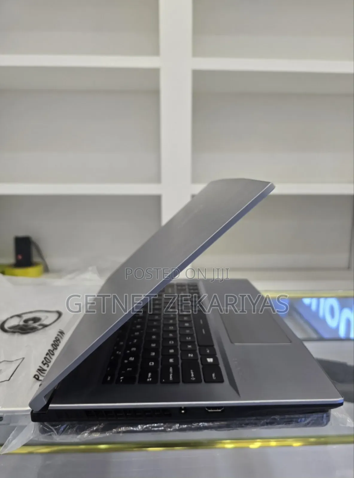 New Laptop MSI Creator 17 B11ug-414 16GB Intel Core I7 SSD 512GB