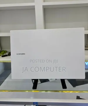 New Laptop Samsung Galaxy Book 2 8GB Intel Core I5 SSHD (Hybrid) 1.5T