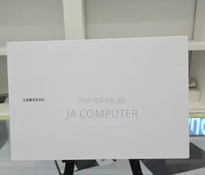 New Laptop Samsung Galaxy Book 2 8GB Intel Core I5 SSHD (Hybrid) 1.5T