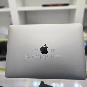 New Laptop Apple MacBook Pro 2021 M1 8GB Apple M2 SSD 256GB