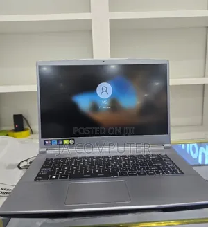 New Laptop MSI Creator 17 B11ug-414 16GB Intel Core I7 SSD 512GB