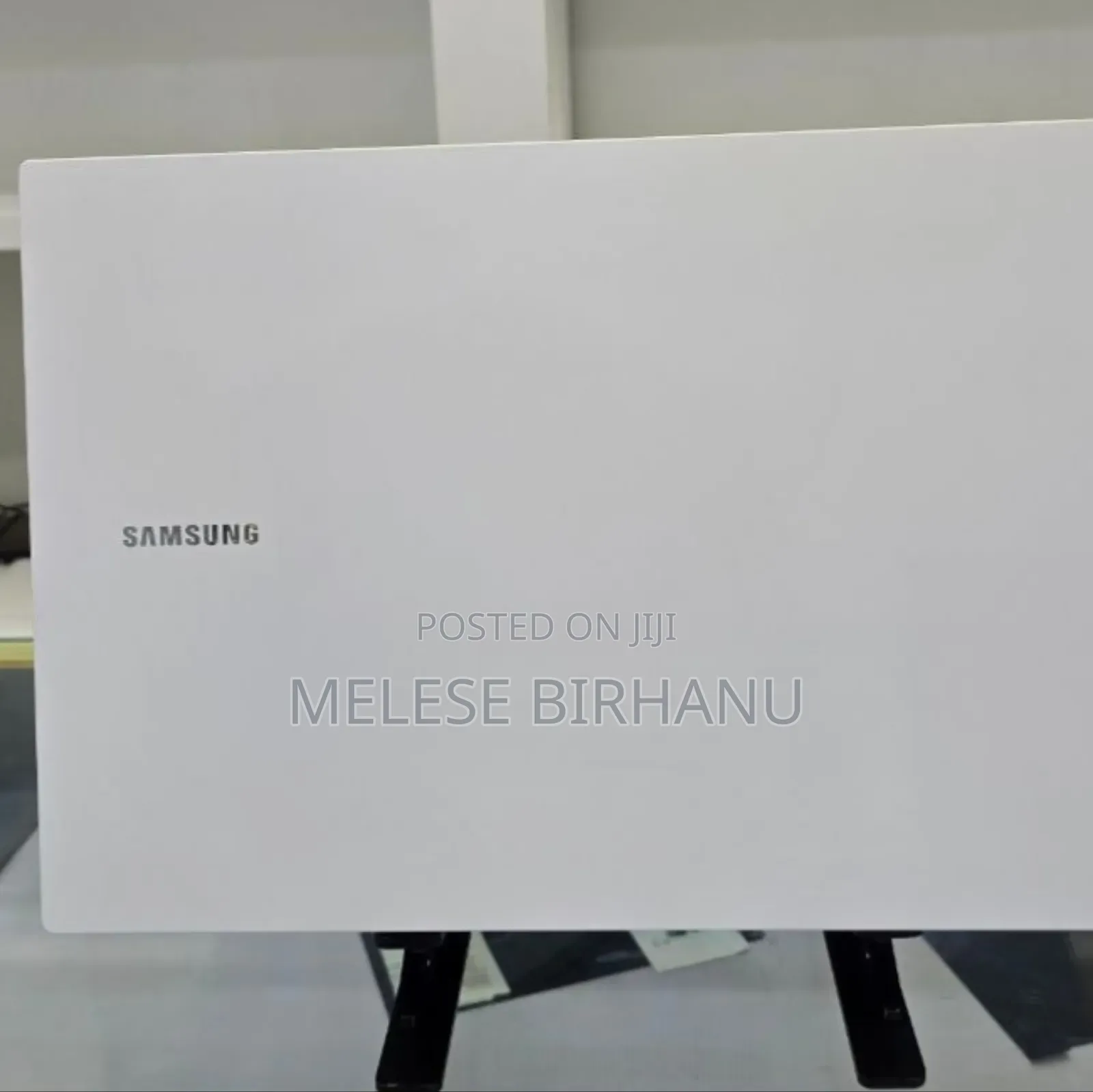 New Laptop Samsung 8GB Intel Core I5 HDD 1T