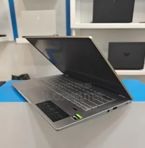 New Laptop Acer AS5755 16GB AMD Ryzen 7 SSD 512GB