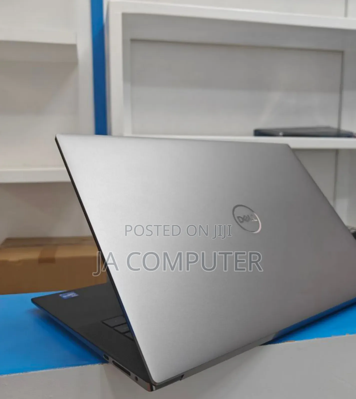 New Laptop Dell XPS 15 32GB Intel Core I7 SSD 512GB